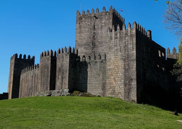 Braga or Guimarães from Porto: choose the right hotel base