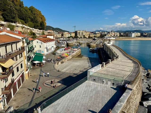 San Sebastián Hotels for Families, Surfers & Foodies