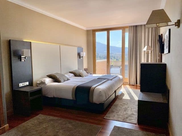 Guest room at Hotel Armiñe