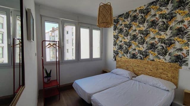 Double 2 beds. Private bathroom at Hotel Bilbi in Bilbao