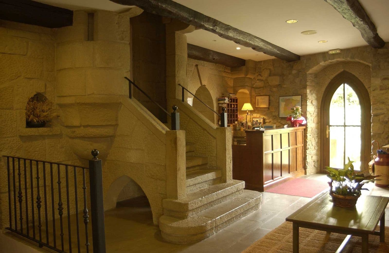Exterior of Hotel Obispo in Hondarribia