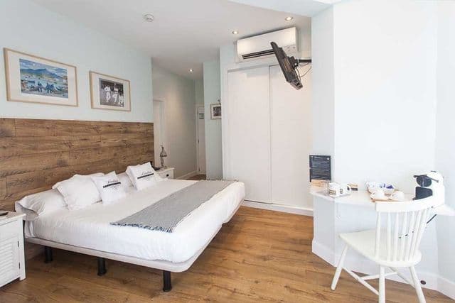 Junior Suite at Pensión Aldamar in San Sebastián