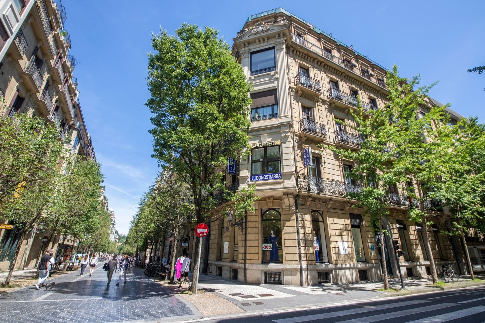 Exterior of Pension Donostiarra in San Sebastián